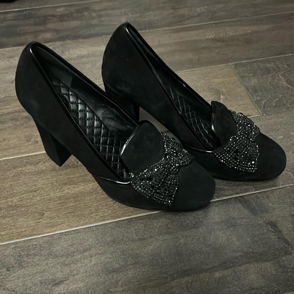 Black Tory Burch Block Heels with Bow
Carissa Pump Soho Lux Suede